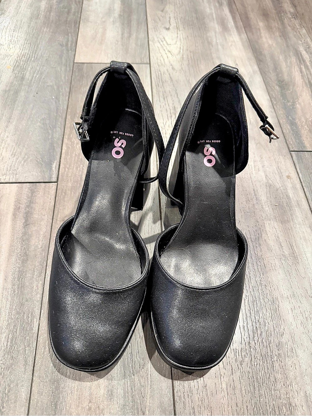 SO (SO Goods for Life) ) Black Platform Heels
